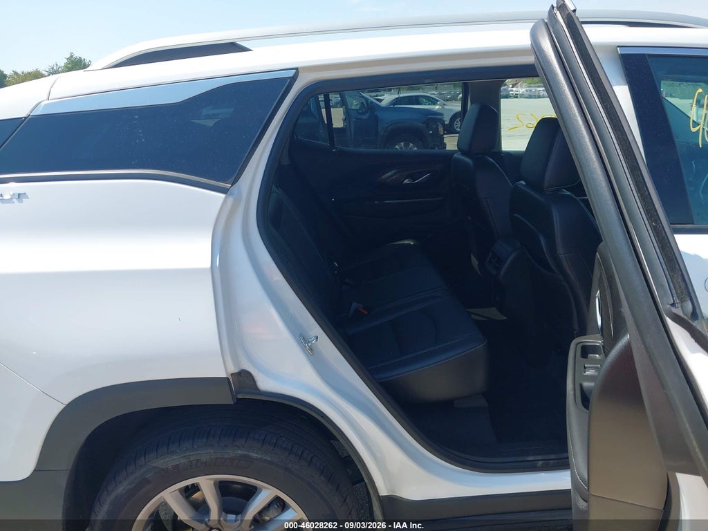 2024 GMC Terrain AWD SLT photo 8