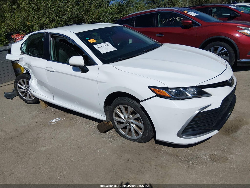 TOYOTA CAMRY 2022