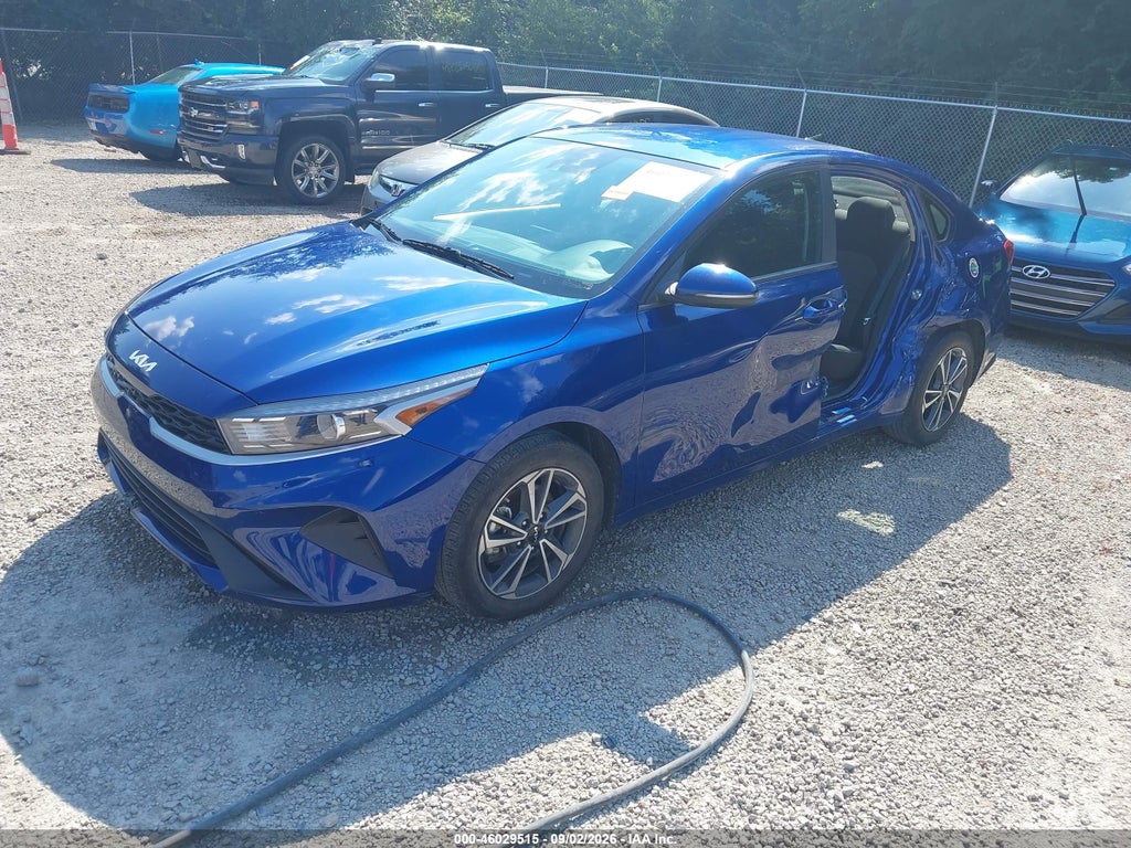 2024 Kia Forte LXS photo 2