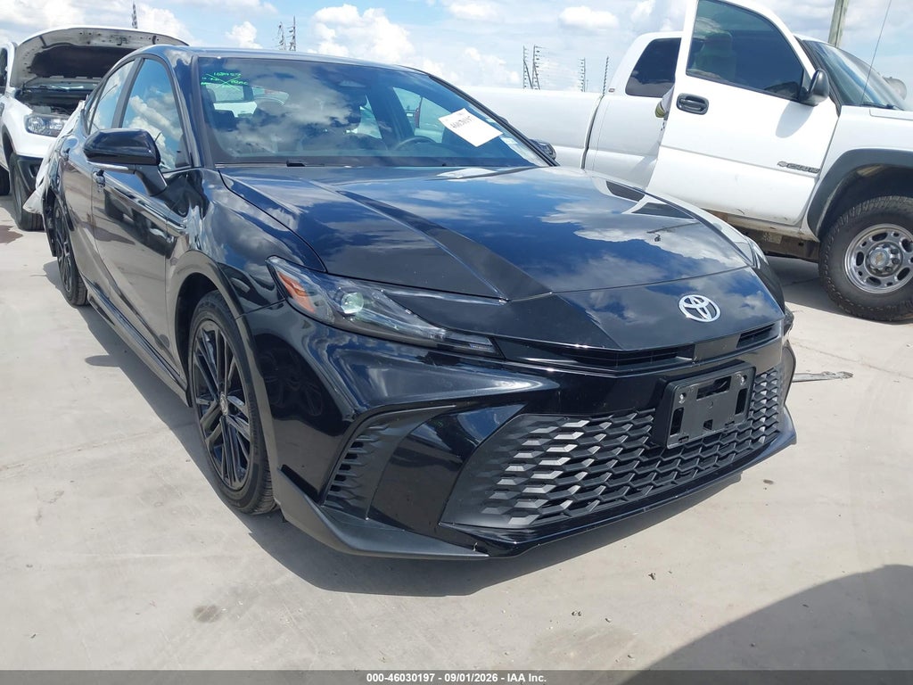 TOYOTA CAMRY 2026