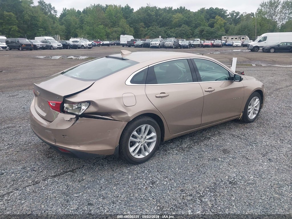 2018 Chevrolet Malibu LT photo 6