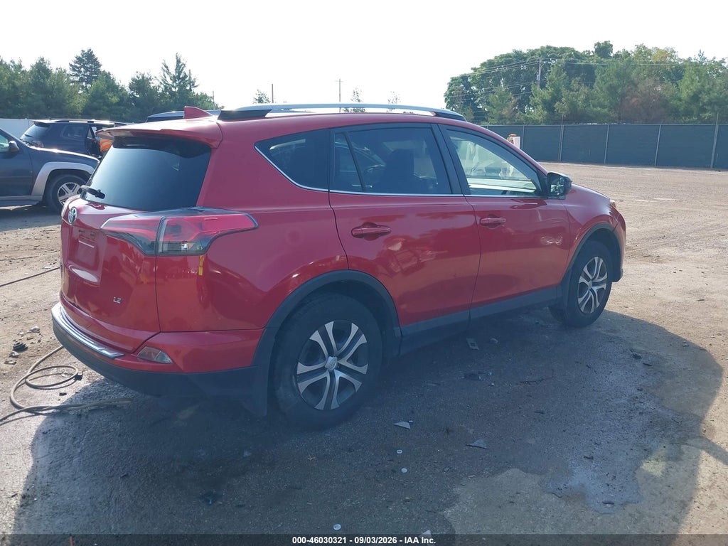 2017 Toyota RAV4 LE photo 4