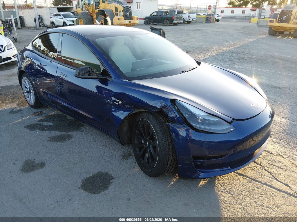 TESLA MODEL 3 2021