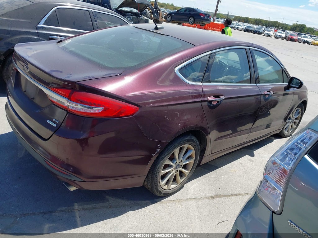 2017 Ford Fusion SE photo 4