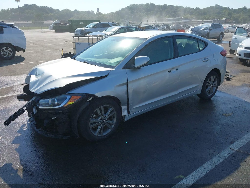 2018 Hyundai Elantra SEL photo 2