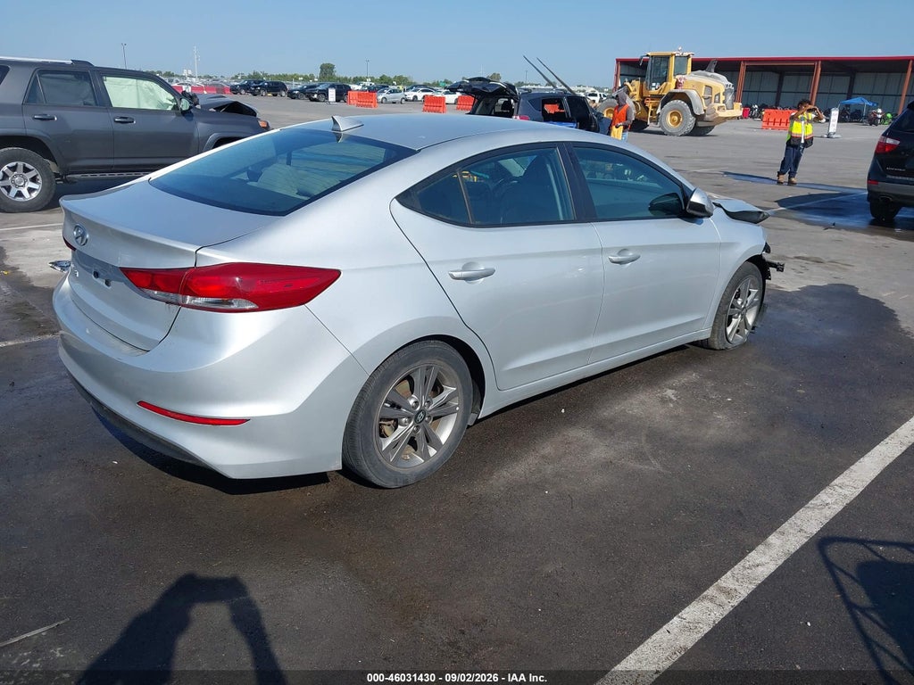 2018 Hyundai Elantra SEL photo 4
