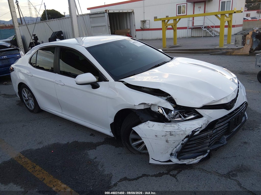 TOYOTA CAMRY 2024
