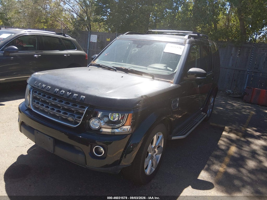 2015 Land Rover LR4 photo 2