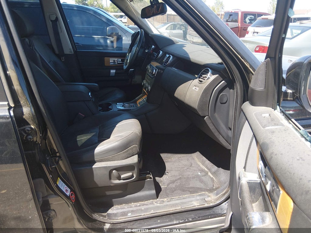 2015 Land Rover LR4 photo 5