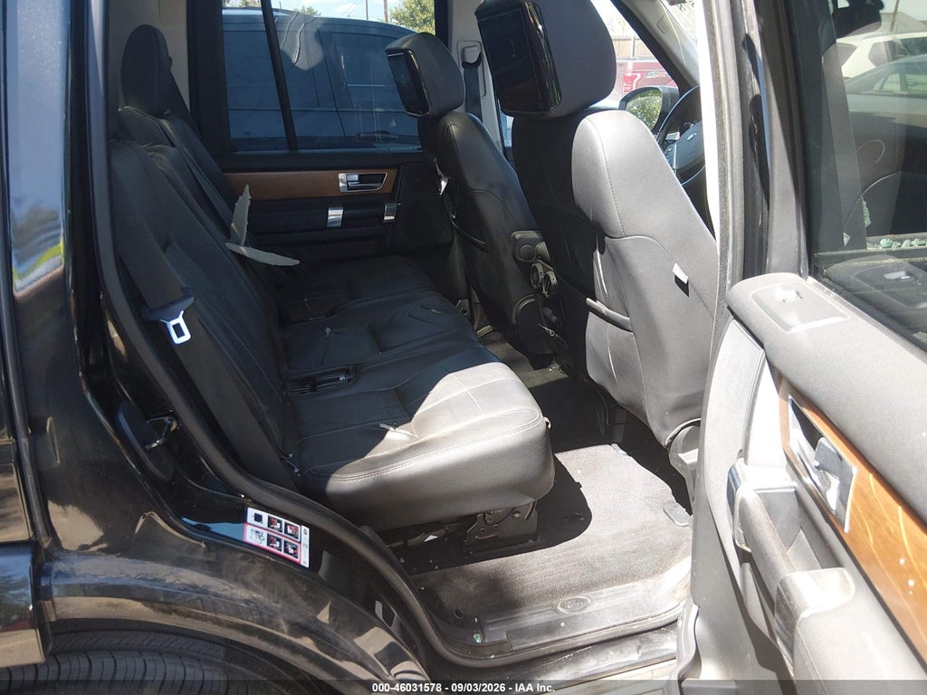 2015 Land Rover LR4 photo 8