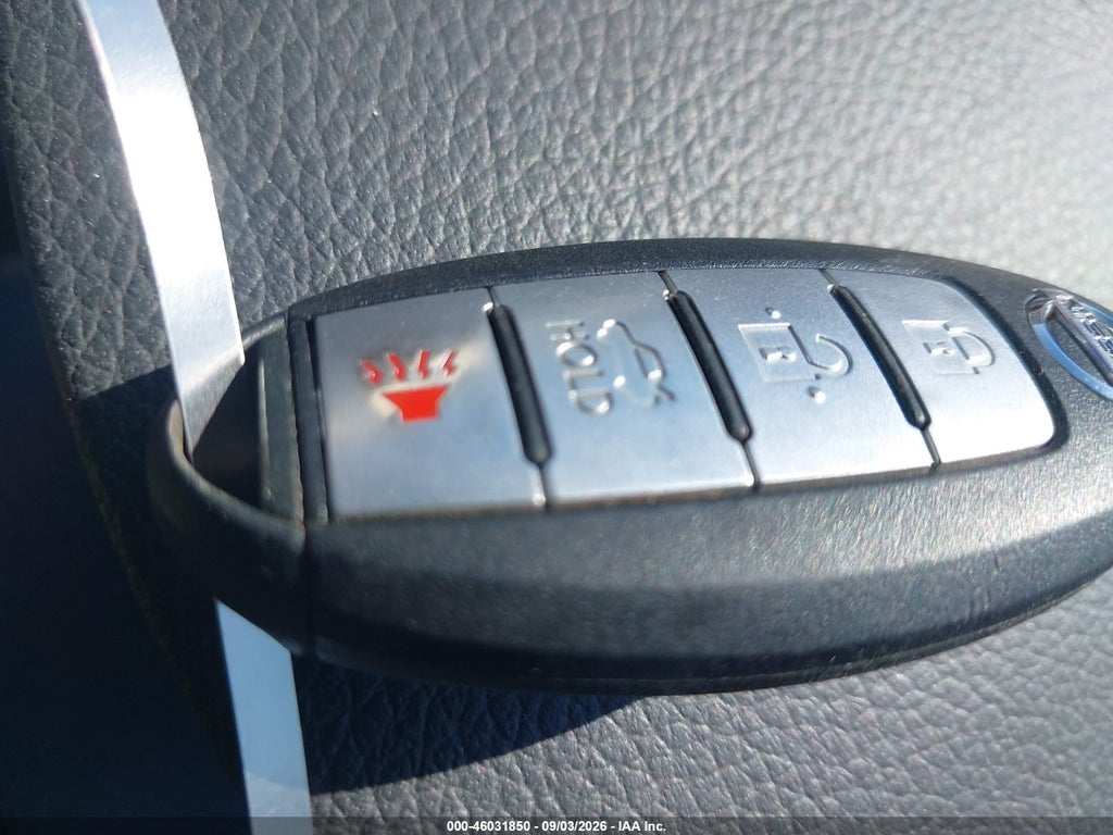 2018 Nissan Altima 2.5 SR photo 11