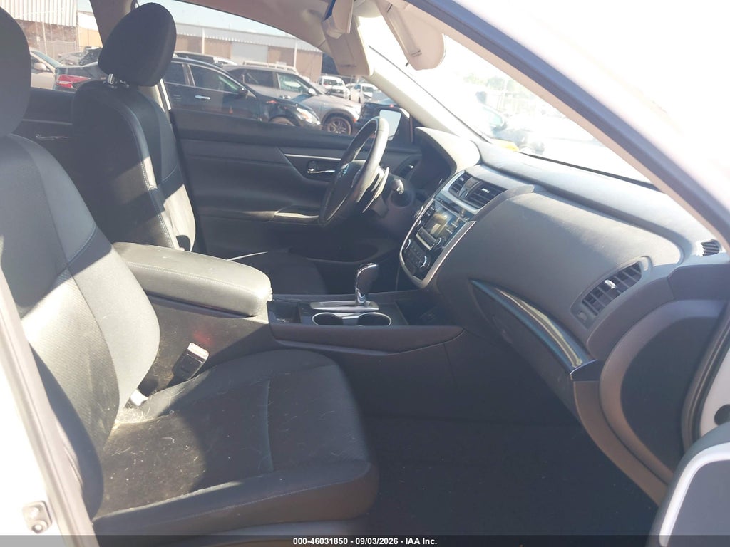 2018 Nissan Altima 2.5 SR photo 5