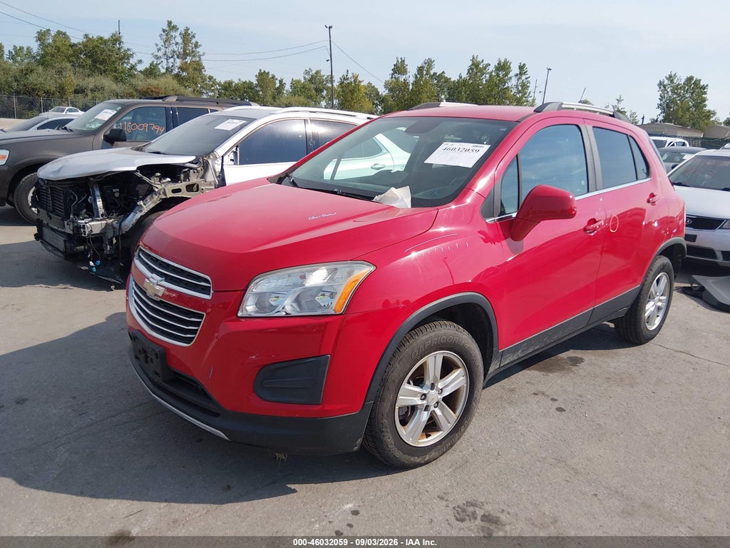 2016 Chevrolet Trax LT photo 2