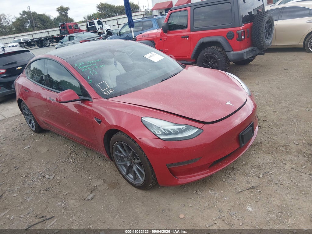 TESLA MODEL 3 2021