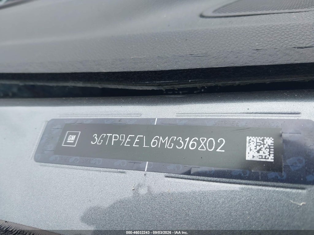 2021 GMC Sierra 1500 4WD Short Box AT4 photo 9