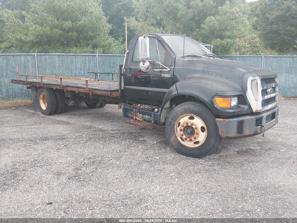 2004 Ford F-650 XL/XLT photo 1