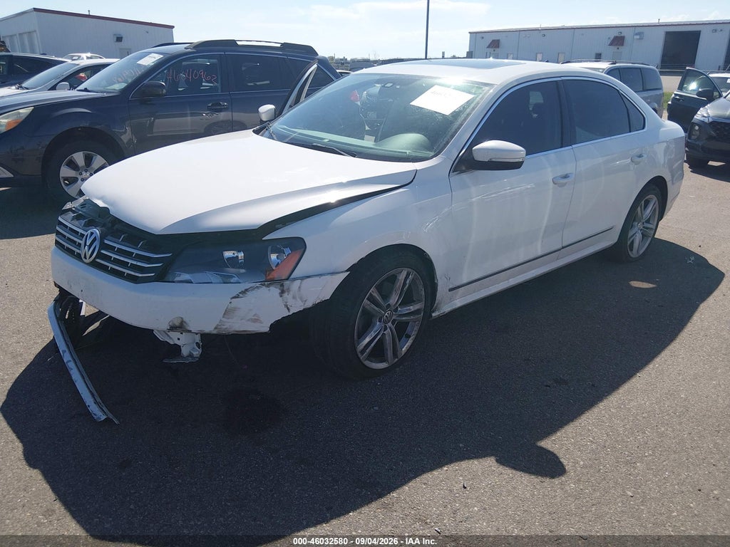2015 Volkswagen Passat 2.0L TDI SE photo 2
