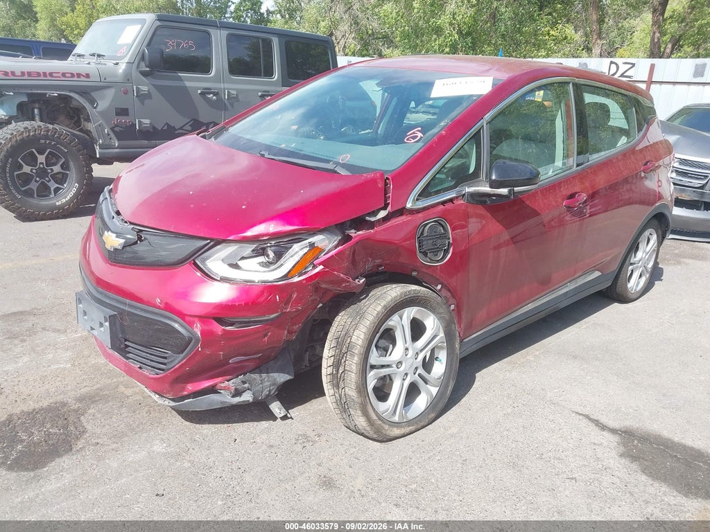 2018 Chevrolet Bolt EV LT photo 2