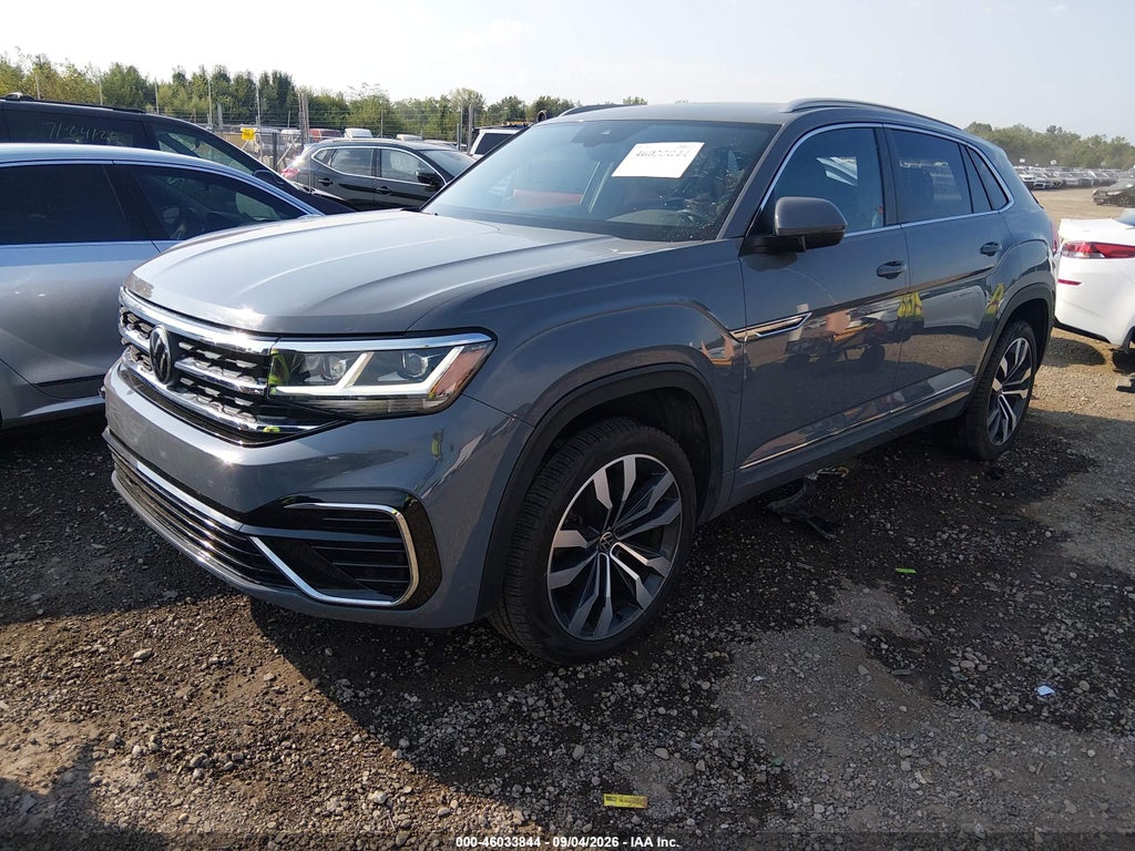 2020 Volkswagen Atlas Cross Sport 3.6L V6 SEL R-Line photo 2