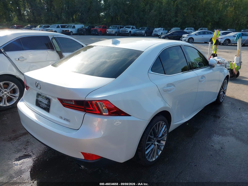 2014 Lexus IS 250 photo 4