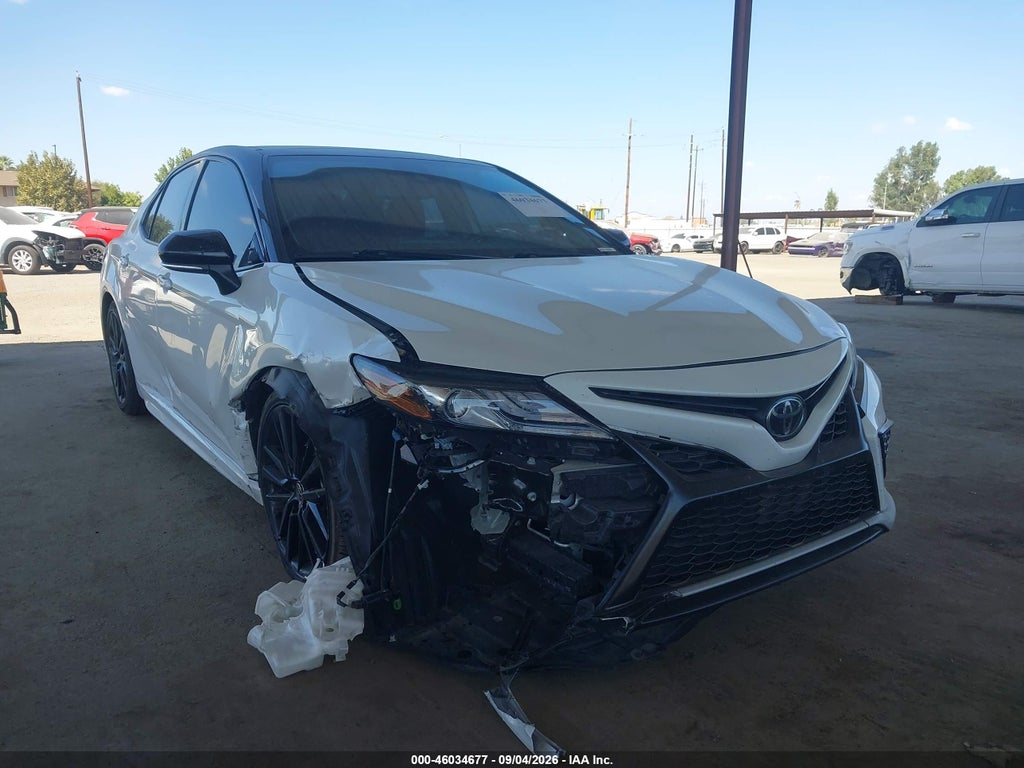 TOYOTA CAMRY 2022