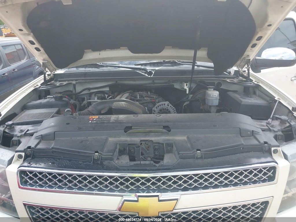 2013 Chevrolet Tahoe LTZ photo 10