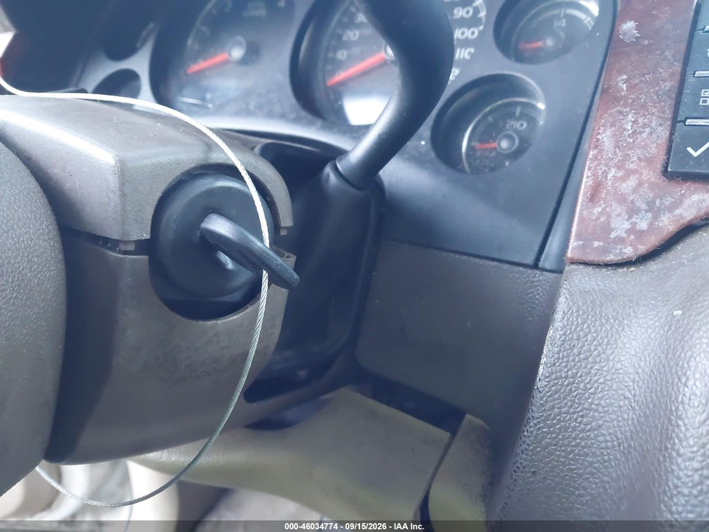 2013 Chevrolet Tahoe LTZ photo 11