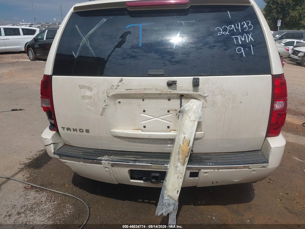 2013 Chevrolet Tahoe LTZ photo 6