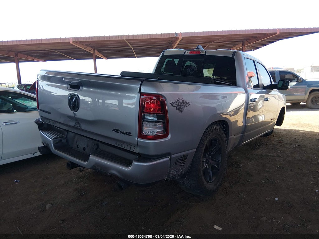2022 Ram 1500 BIG Horn 4X4 6'4 Box photo 4