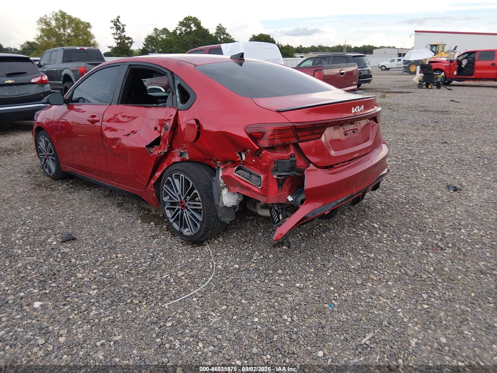 2022 Kia Forte GT photo 3