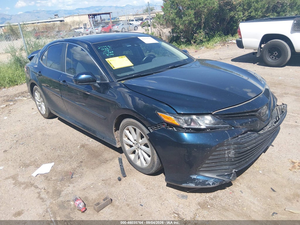 TOYOTA CAMRY 2020