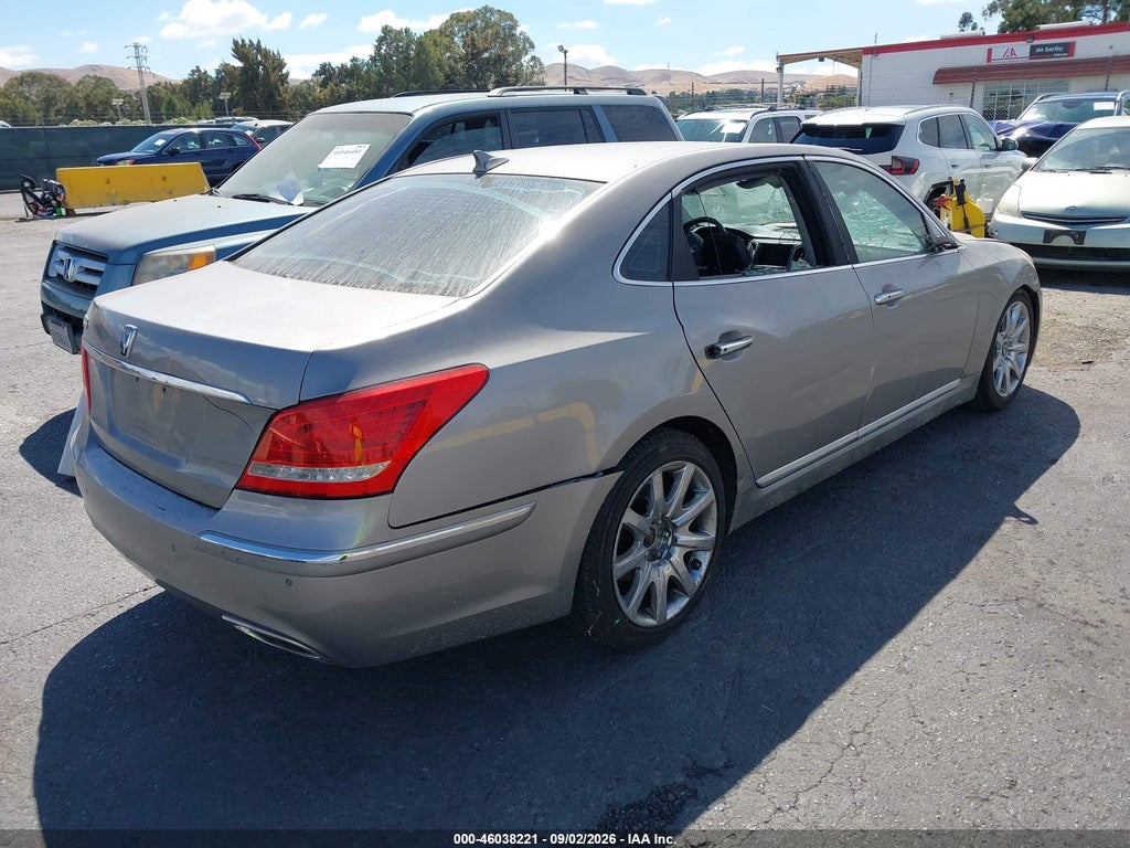 2011 Hyundai Equus Signature photo 4