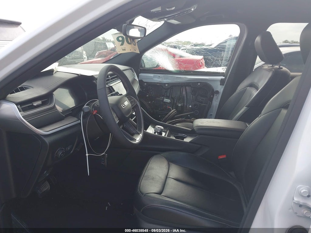 2024 Jeep Grand Cherokee L Limited 4X4 photo 5