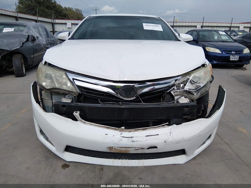 2012 Toyota Camry Hybrid XLE photo 6