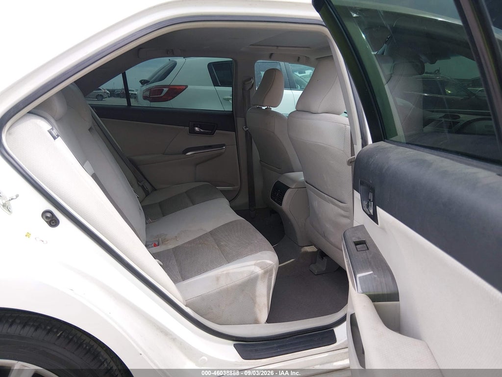 2012 Toyota Camry Hybrid XLE photo 8