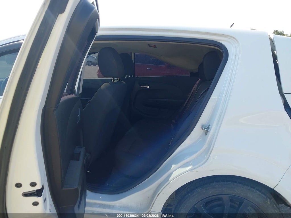 2018 Chevrolet Sonic LT Manual photo 8