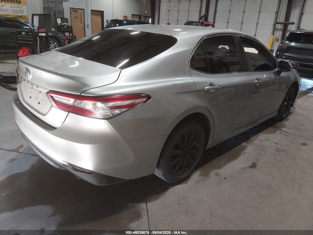 2018 Toyota Camry LE photo 4