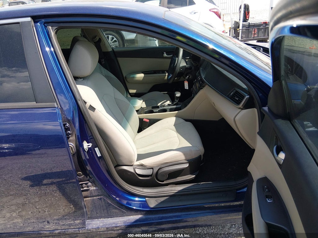 2018 Kia Optima LX photo 5