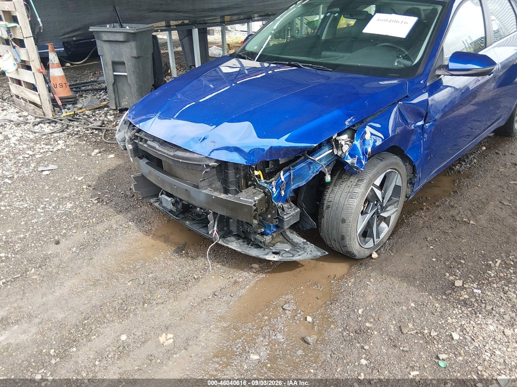 2023 Hyundai Elantra Limited photo 6
