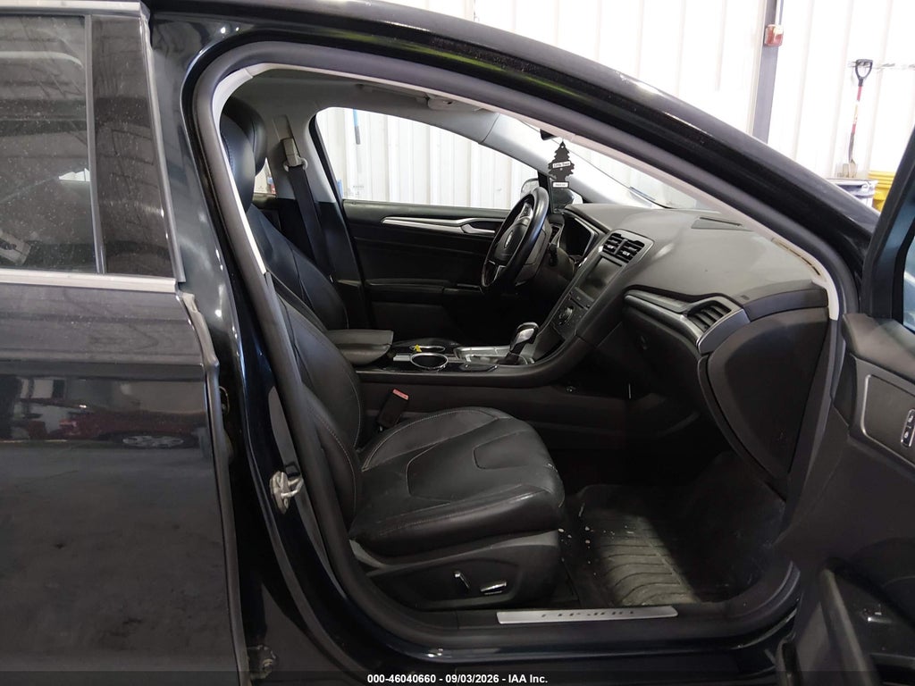 2014 Ford Fusion Titanium photo 5