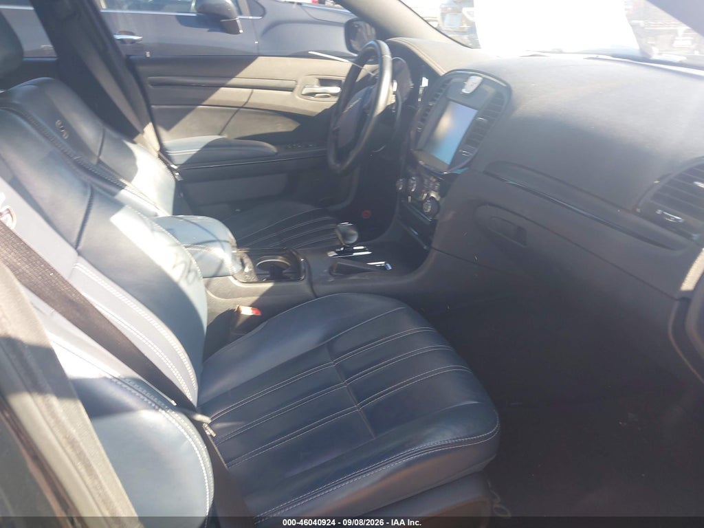 2014 Chrysler 300 300S photo 5