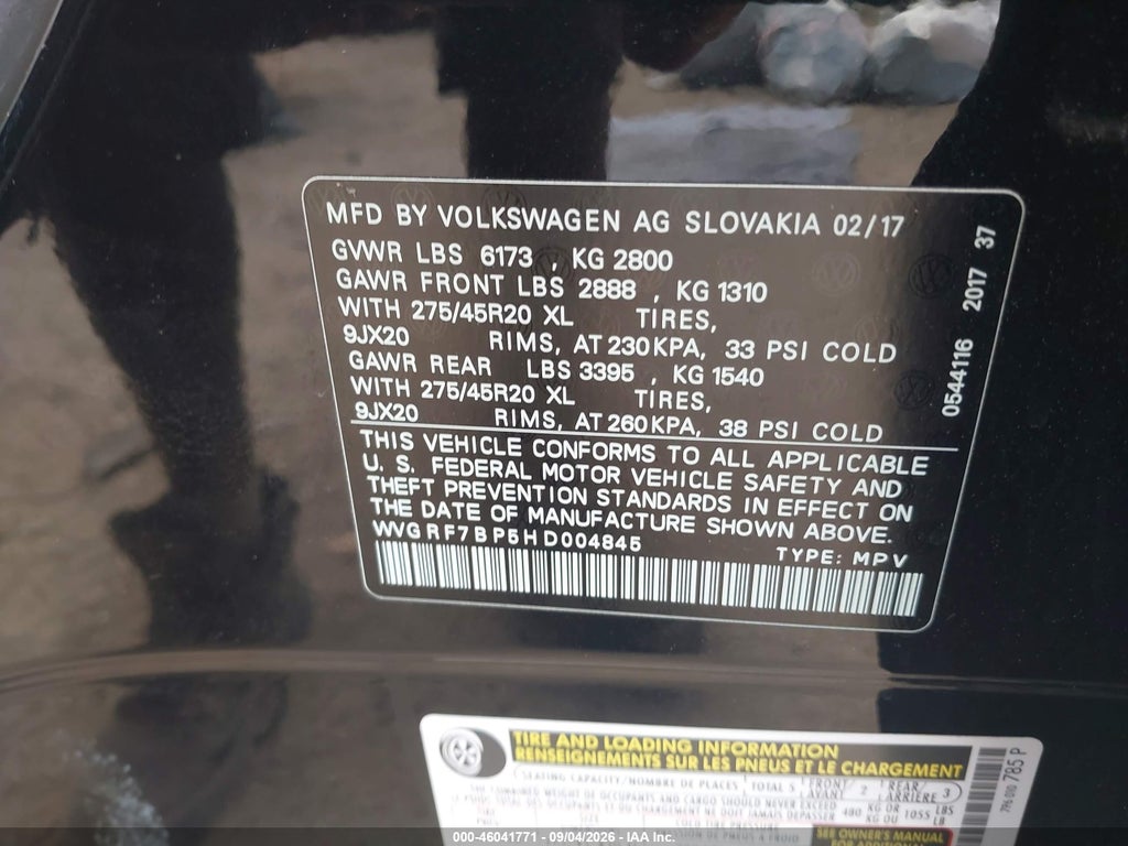 2017 Volkswagen Touareg V6 Wolfsburg Edition photo 9
