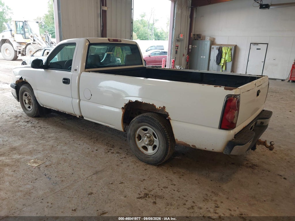 2004 Chevrolet Silverado 1500 Work Truck photo 3