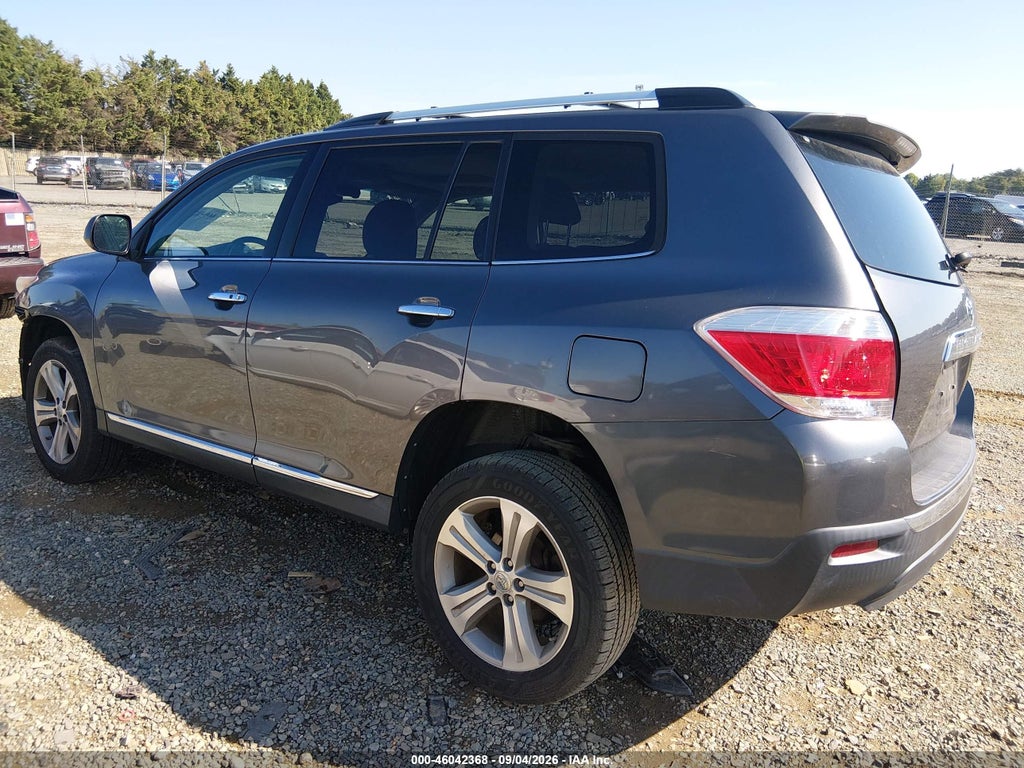 2013 Toyota Highlander Limited V6 photo 3