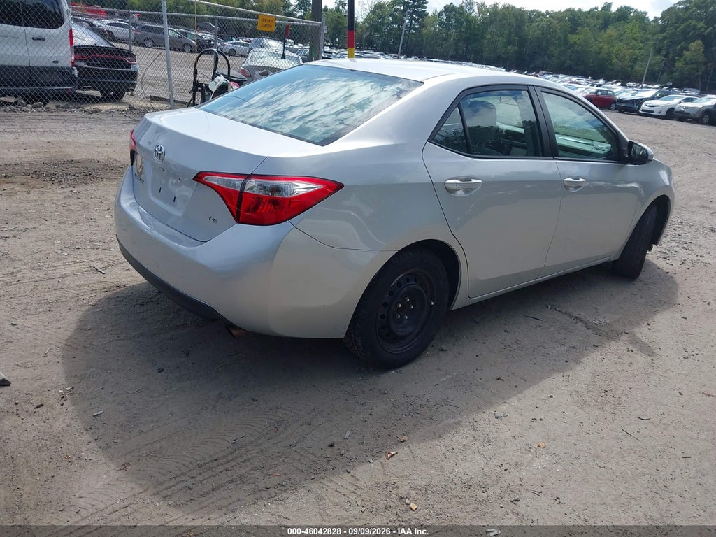 2015 Toyota Corolla LE photo 4
