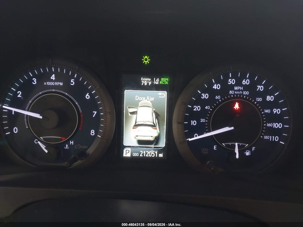 2020 Toyota Sienna XLE photo 7