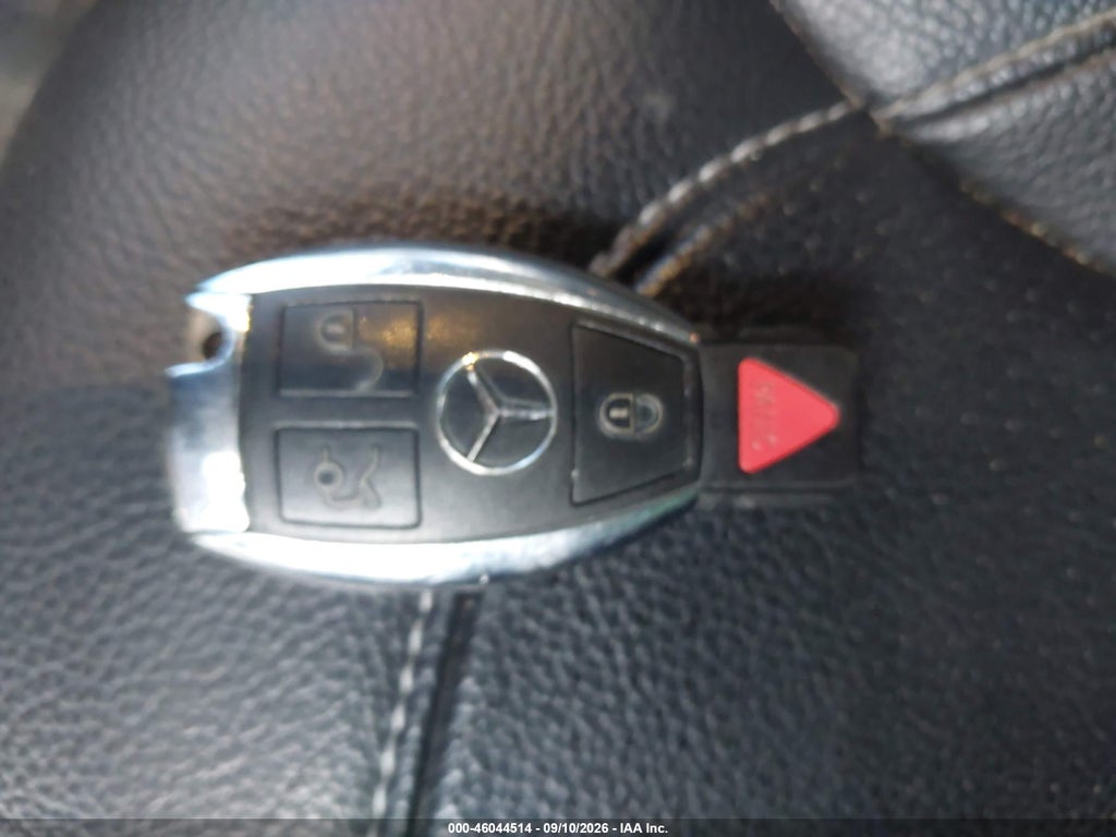 2015 Mercedes-Benz ML 350 4MATIC photo 11
