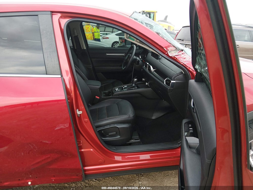 2022 Mazda CX-5 2.5 S Preferred photo 5