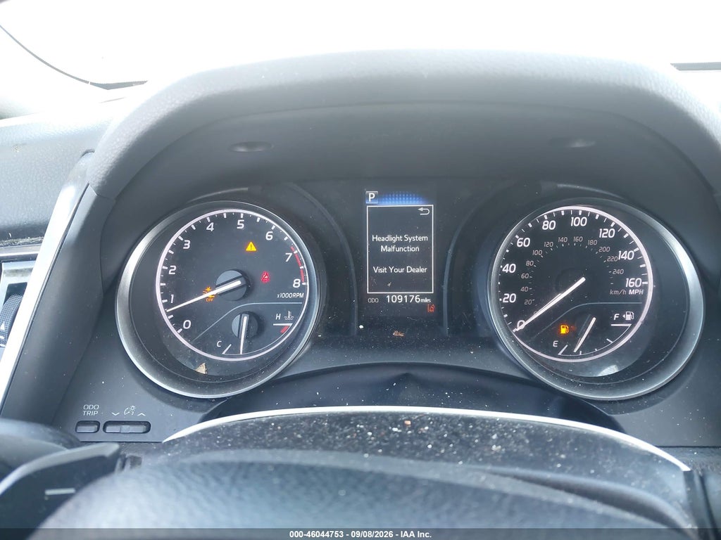 2021 Toyota Camry SE photo 7