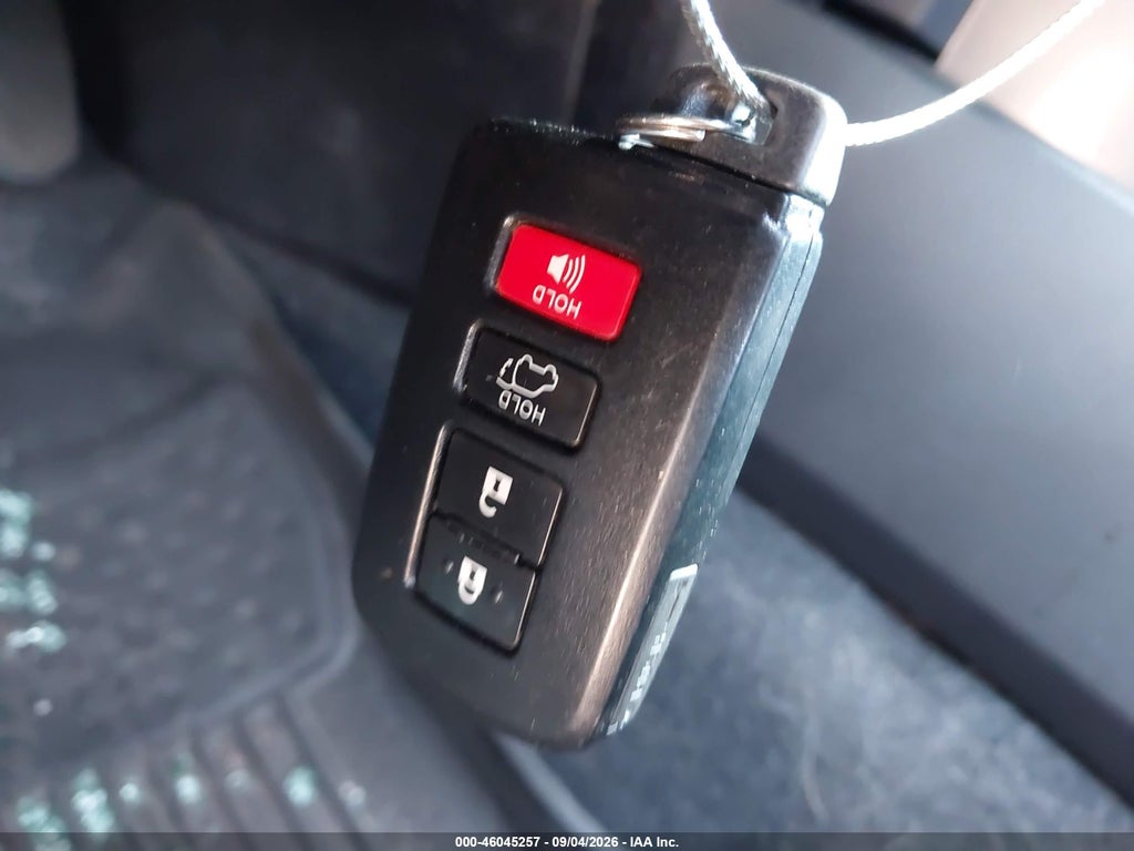 2016 Toyota RAV4 SE photo 11